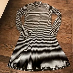 American apparel dress navy and white stretchy
